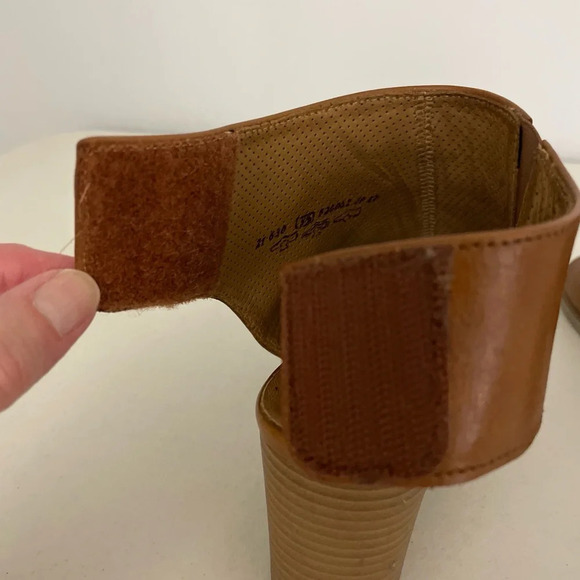 Gabor Leather Block Heel Sandals Size 8 (5.5) Brown Peep Toe Boho - Picture 7 of 14